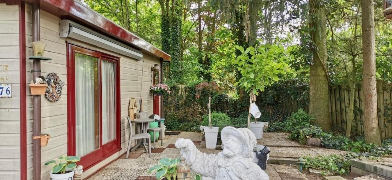 Retro Relax Resort Midden In Het Bos Op De Veluwe In Putten Exteriör bild
